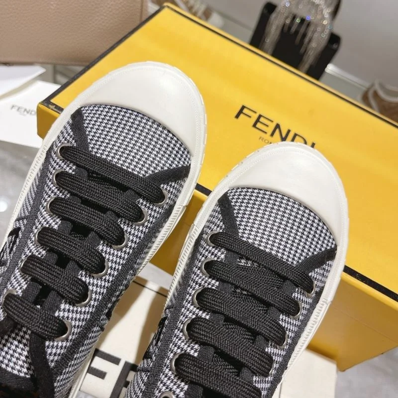 Fendi Low Shoes WrinkleFree 23457
