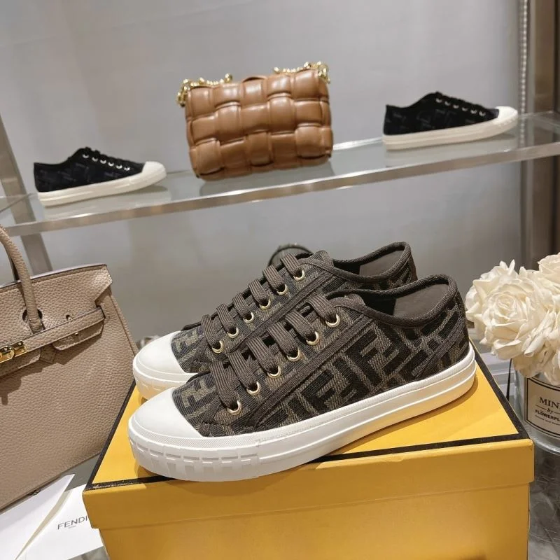 Fendi Low Shoes Stylish 23450