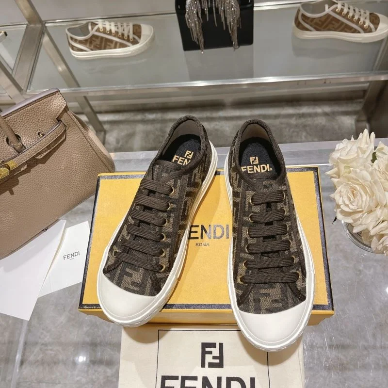 Fendi Low Shoes Stylish 23450