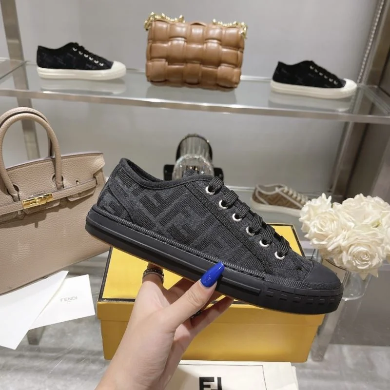 Fendi Low Shoes Durable 23459