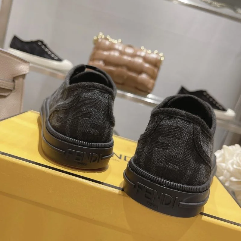 Fendi Low Shoes Durable 23459