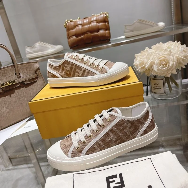 Fendi Low Shoes Elegant 23469