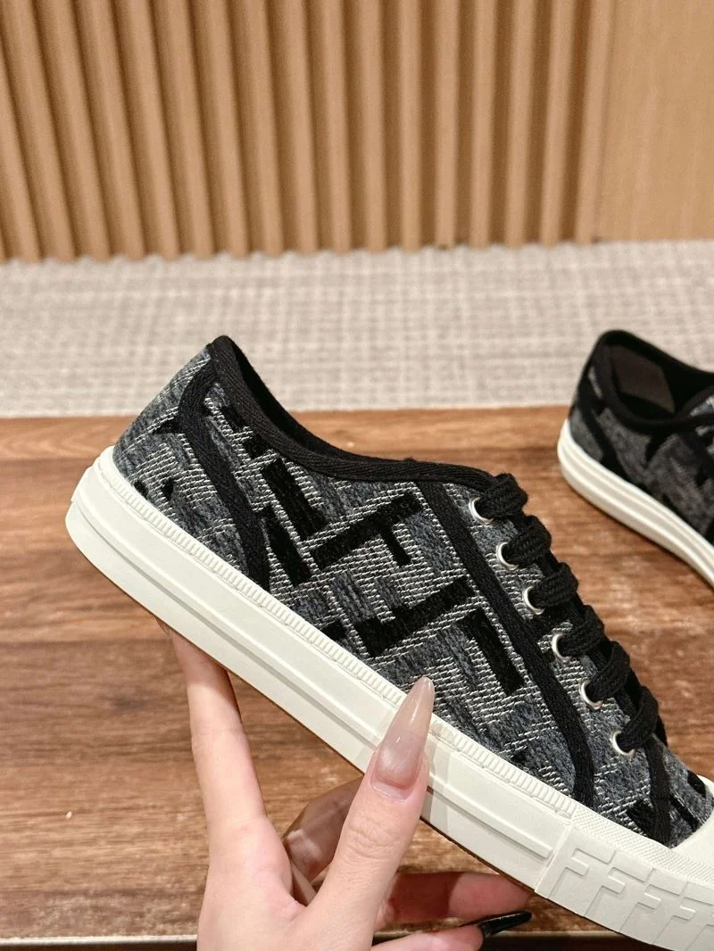 Trendy Fendi Low Shoes 23451