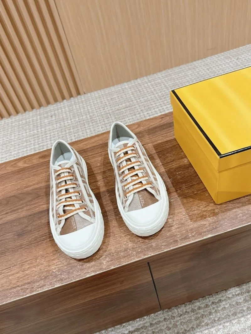 Fendi Low Shoes MoistureWicking 23446