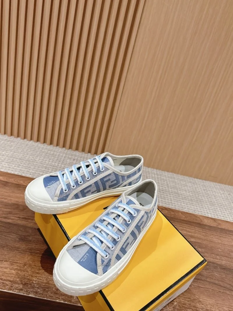 Fendi Low Shoes Sleek 23445