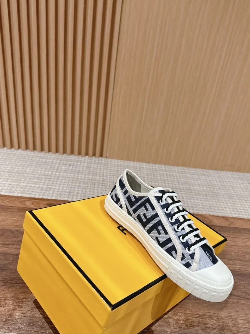 Fendi Low Shoes Breathable 23441