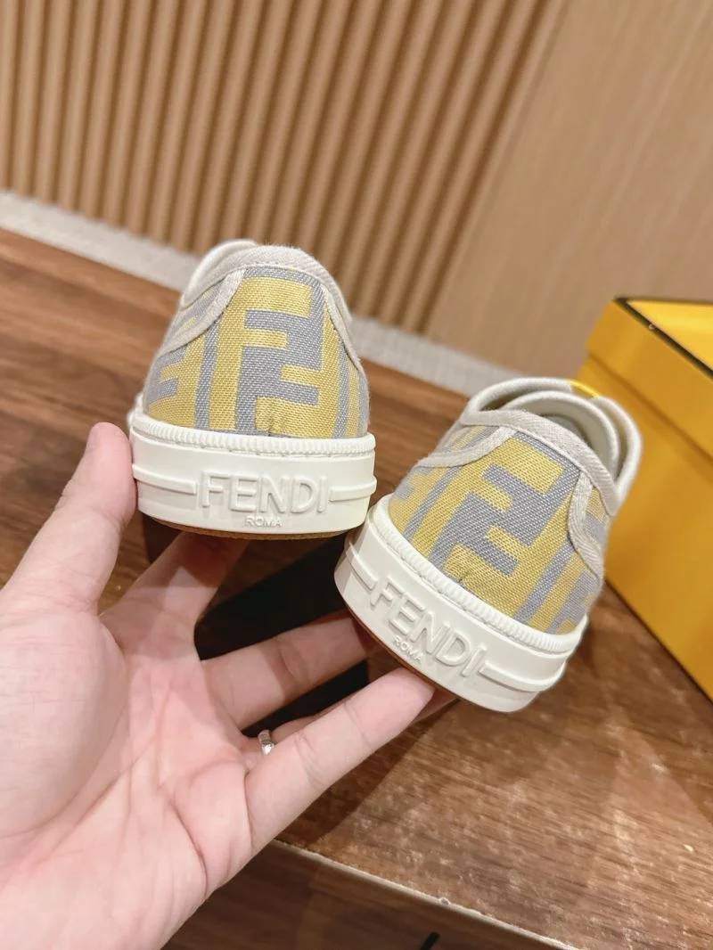 Fendi Low Shoes ZeroBulk 23437