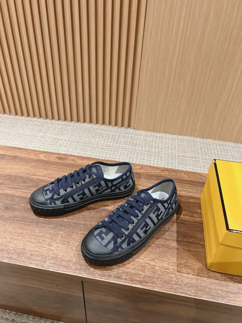 Original Fendi Low Shoes 23436