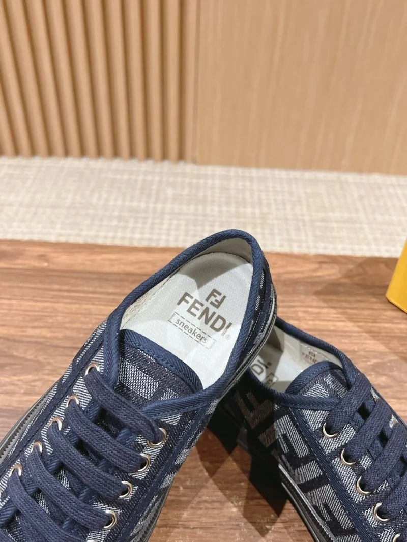 Original Fendi Low Shoes 23436