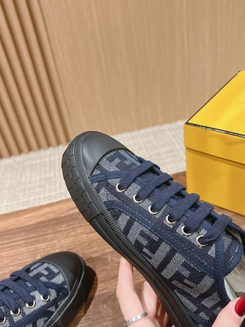Original Fendi Low Shoes 23436