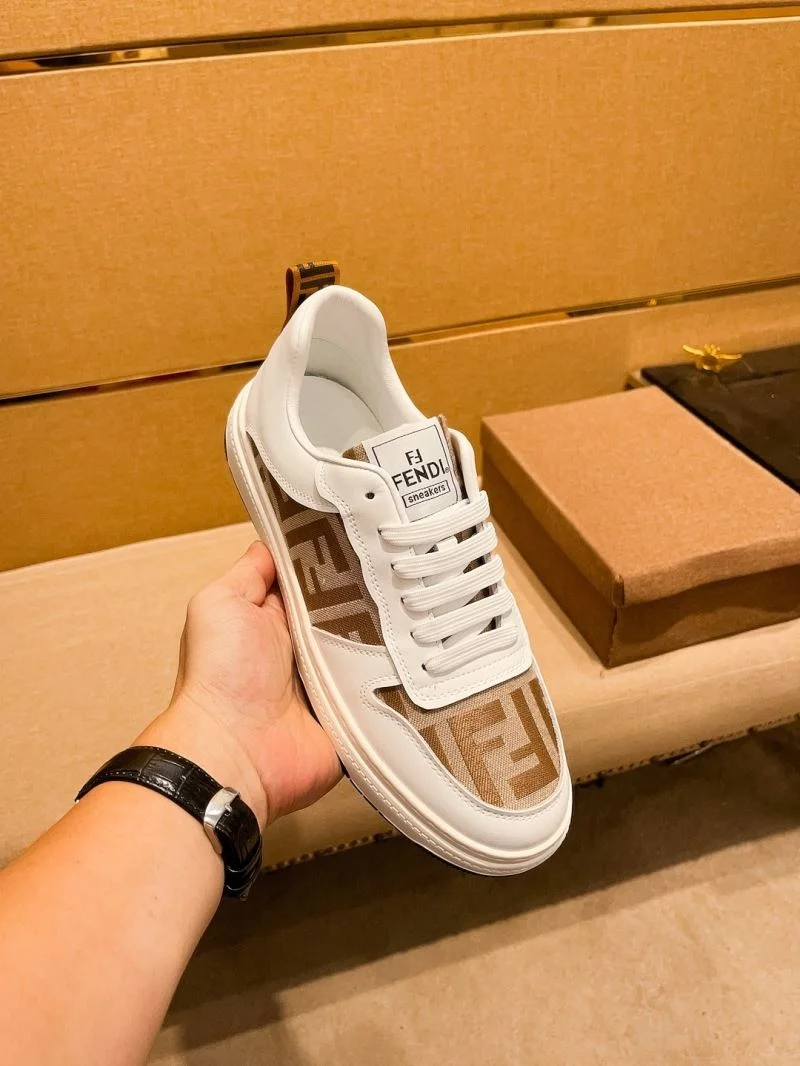 Fendi Low Shoes Versatile 23677