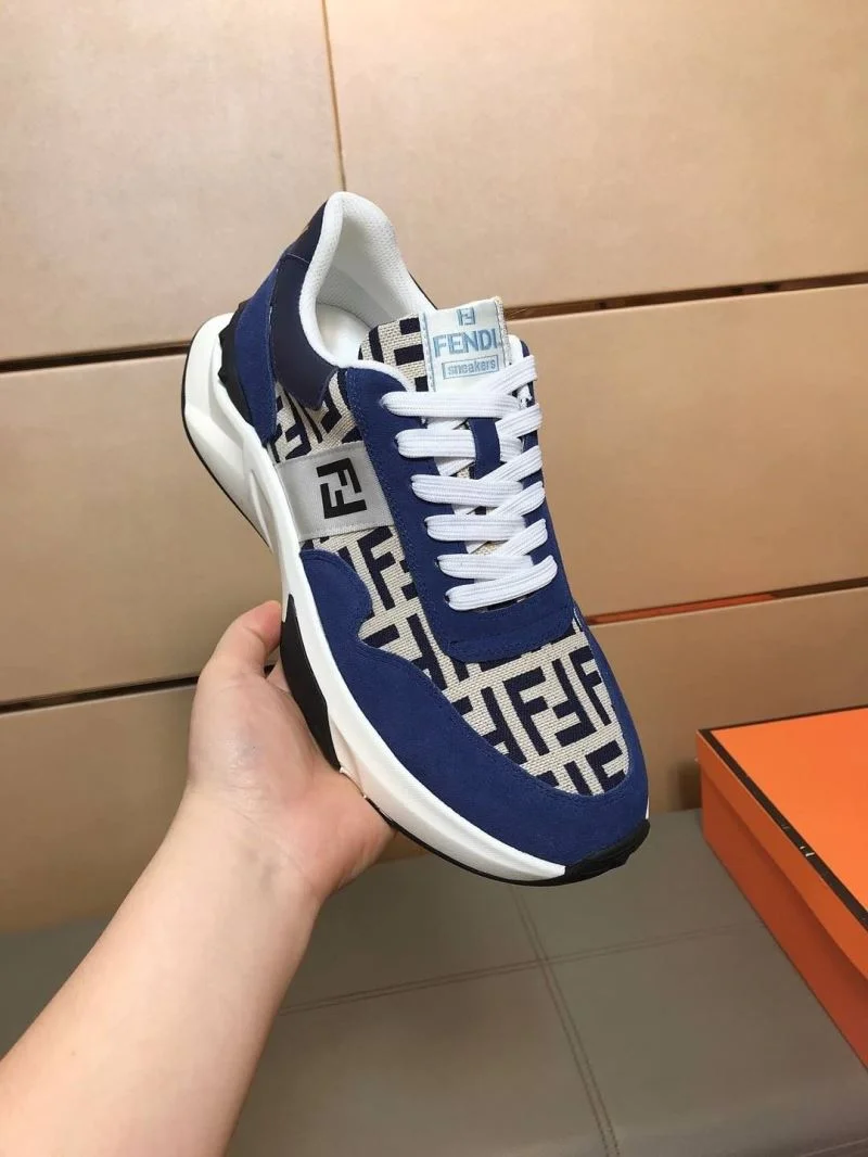 Compact Fendi Low Shoes 23658