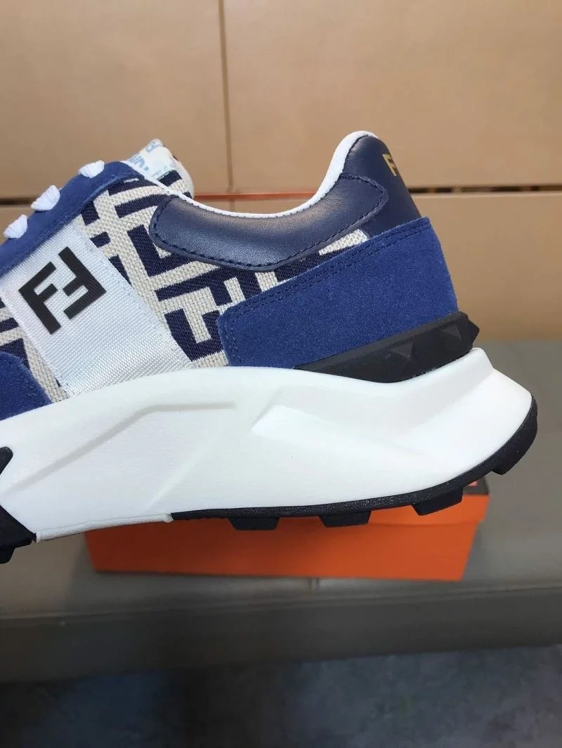 Compact Fendi Low Shoes 23658