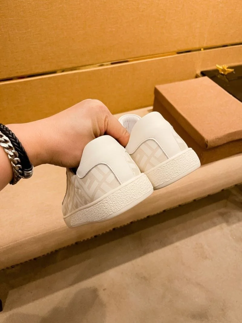 Supportive Fendi Low Shoes 23657