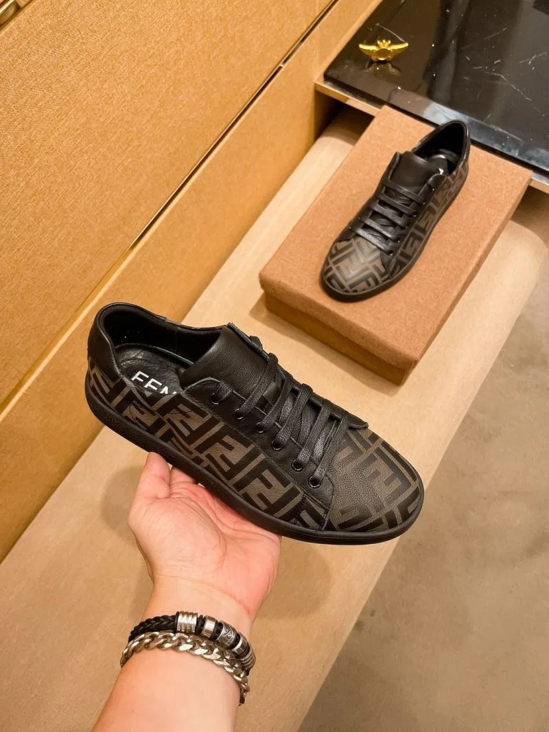 Durable Fendi Low Shoes 23661