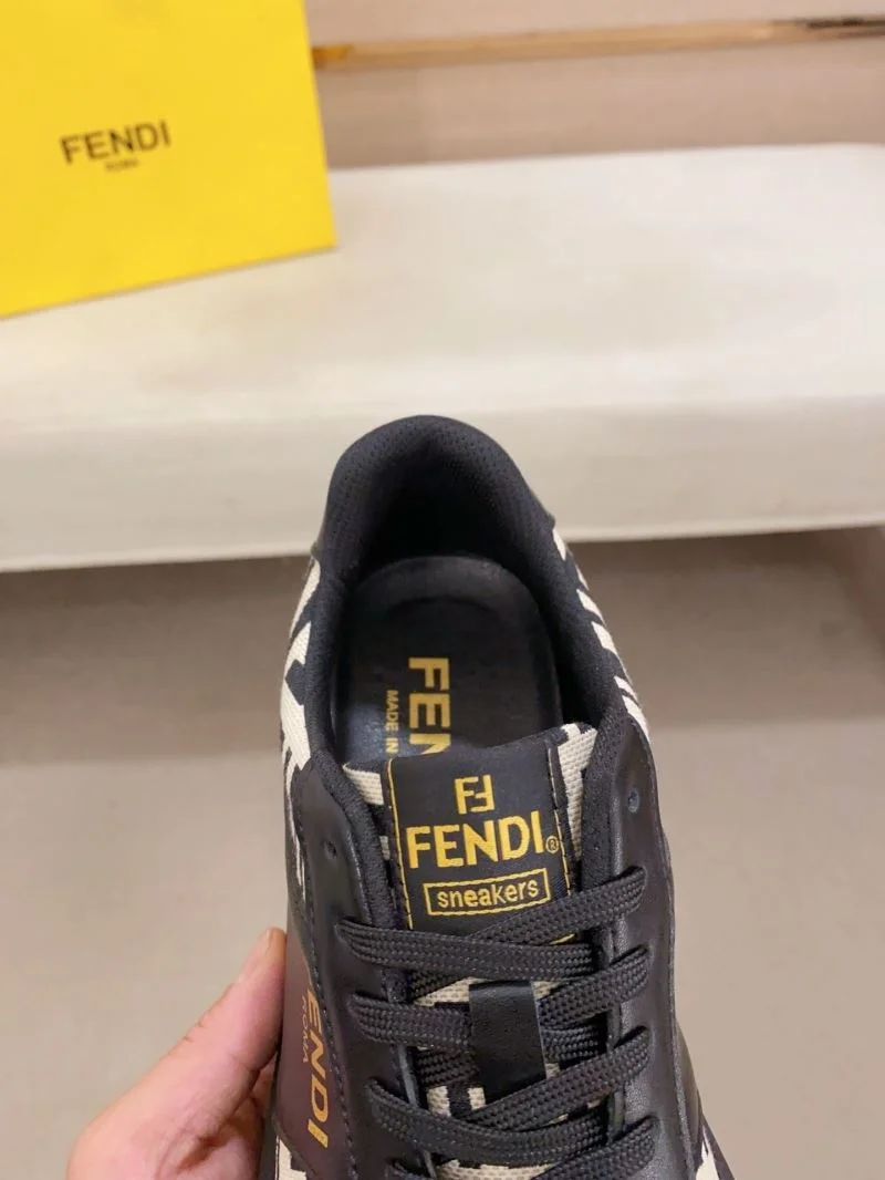 Comfortable Fendi Low Shoes 23645