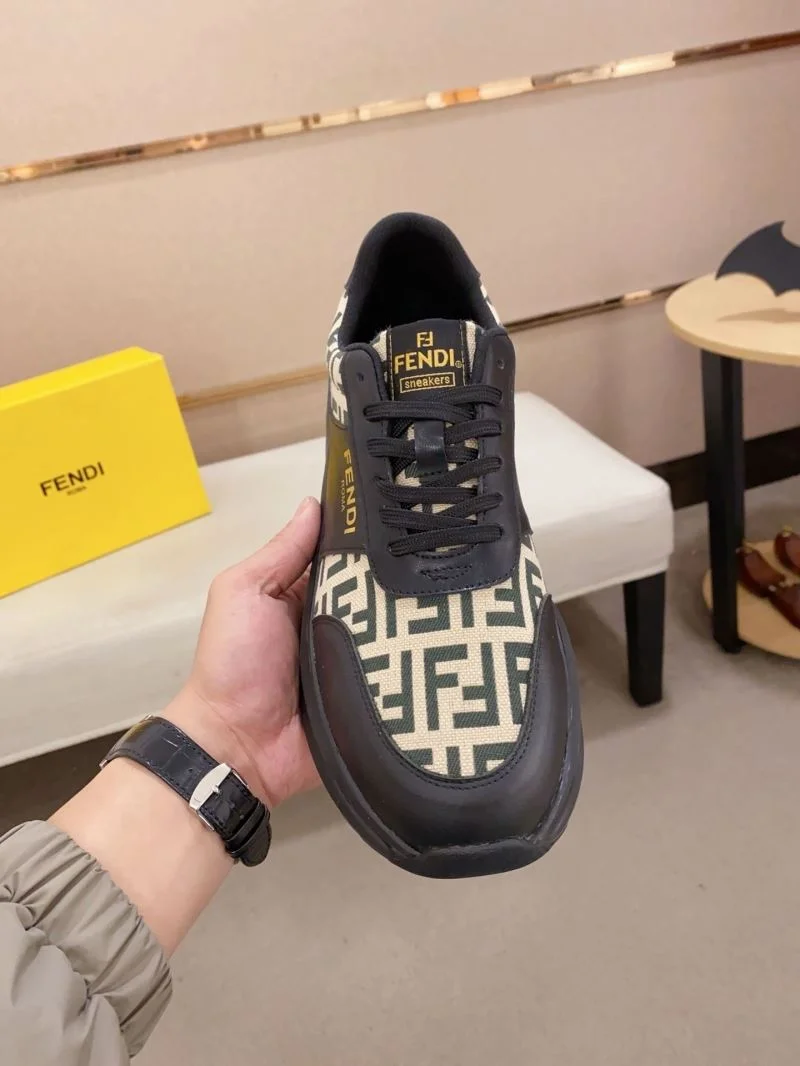 Fendi Low Shoes Flexible 23644