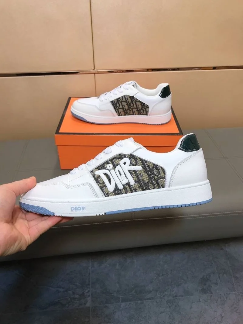 Resilient Fendi Low Shoes 23637