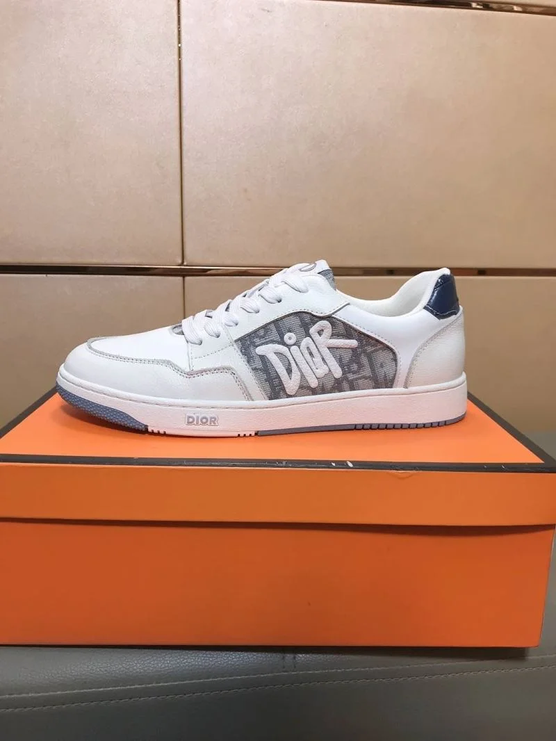 EyeCatching Fendi Low Shoes 23678