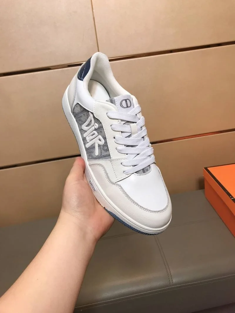 EyeCatching Fendi Low Shoes 23678