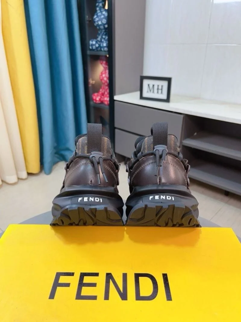 Fendi Low Shoes Stylish 23616