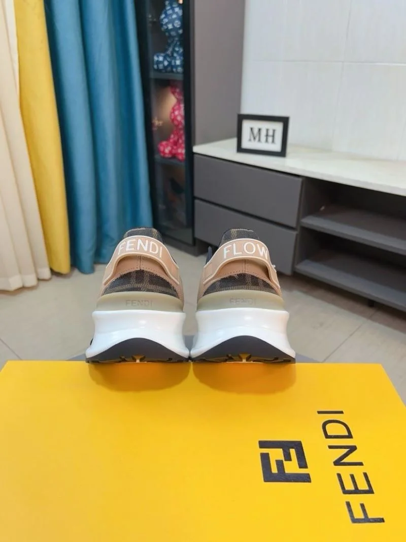 Stretchable Fendi Low Shoes 23613