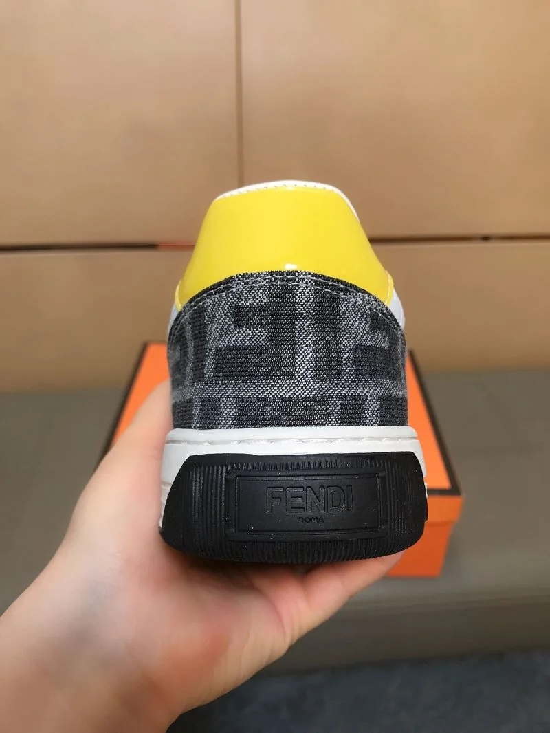 Youthful Fendi Low Shoes 23592