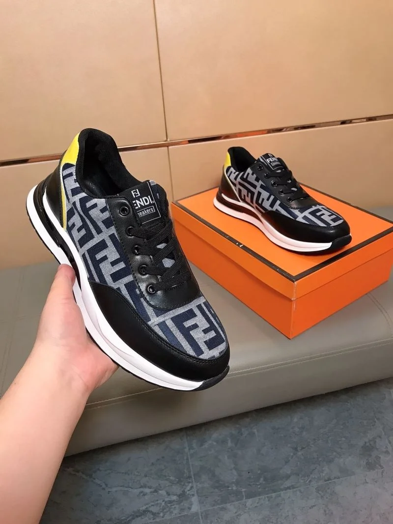 Trendsetting Fendi Low Shoes 23578