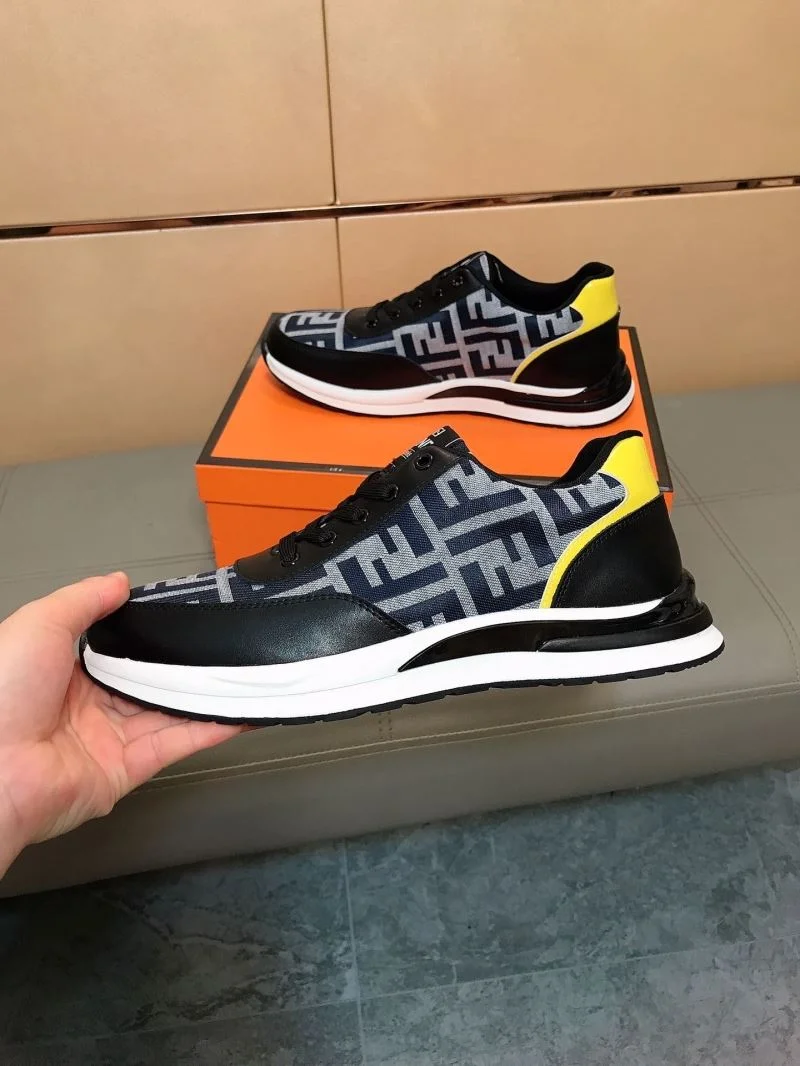 Trendsetting Fendi Low Shoes 23578