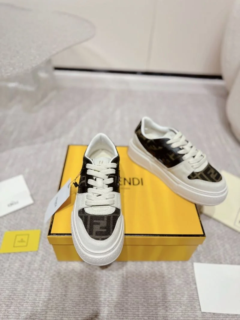 Fendi Low Shoes Casual 23300