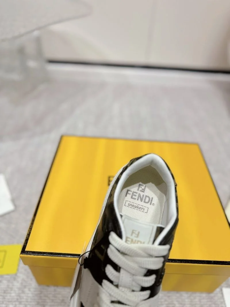Fendi Low Shoes Casual 23300