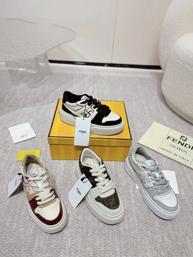 Fendi Low Shoes Casual 23300