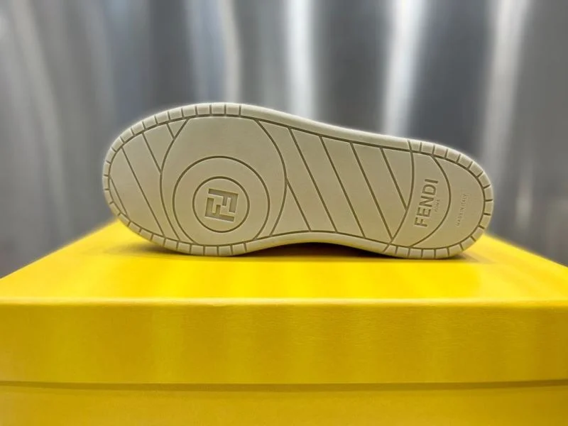 Attractive Fendi Low Shoes 23297