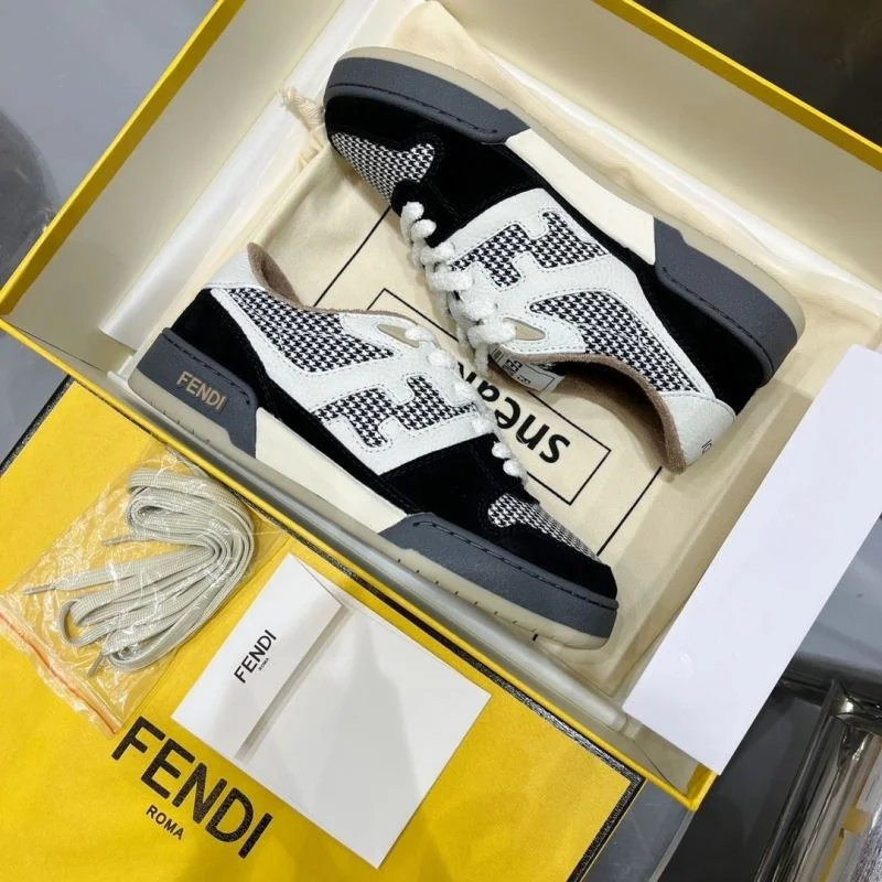 Fendi Low Shoes MultiPurpose 23303
