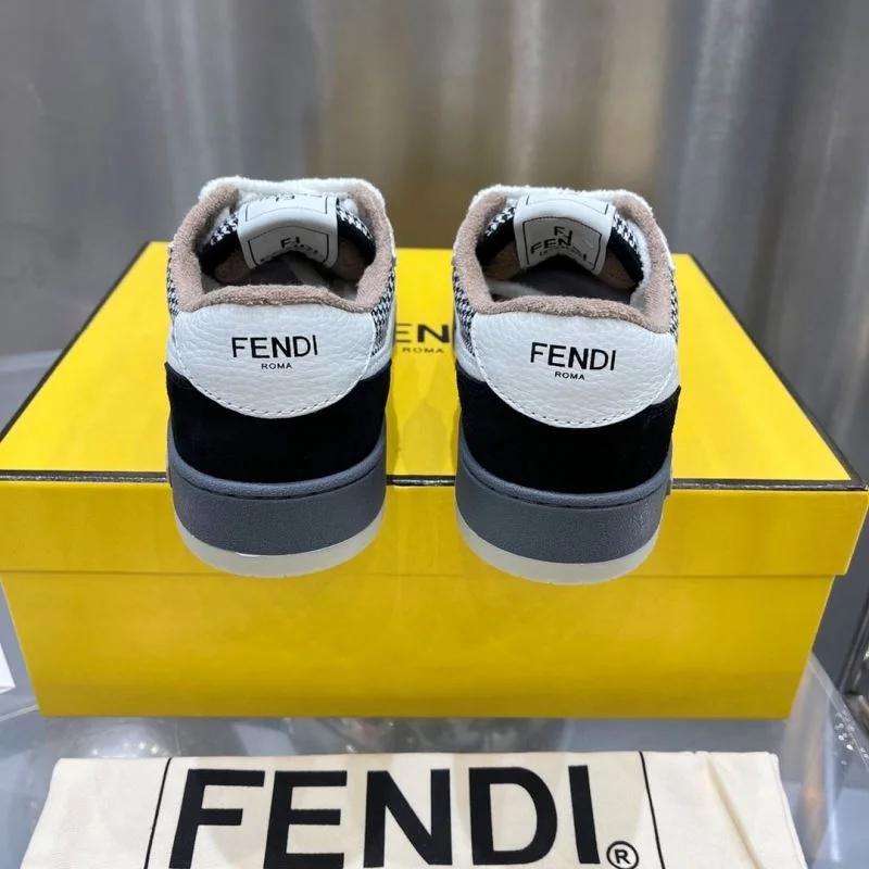 Fendi Low Shoes MultiPurpose 23303