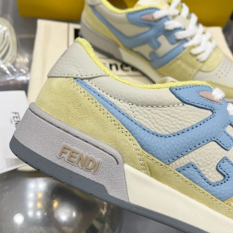 Trendsetting Fendi Low Shoes 23288