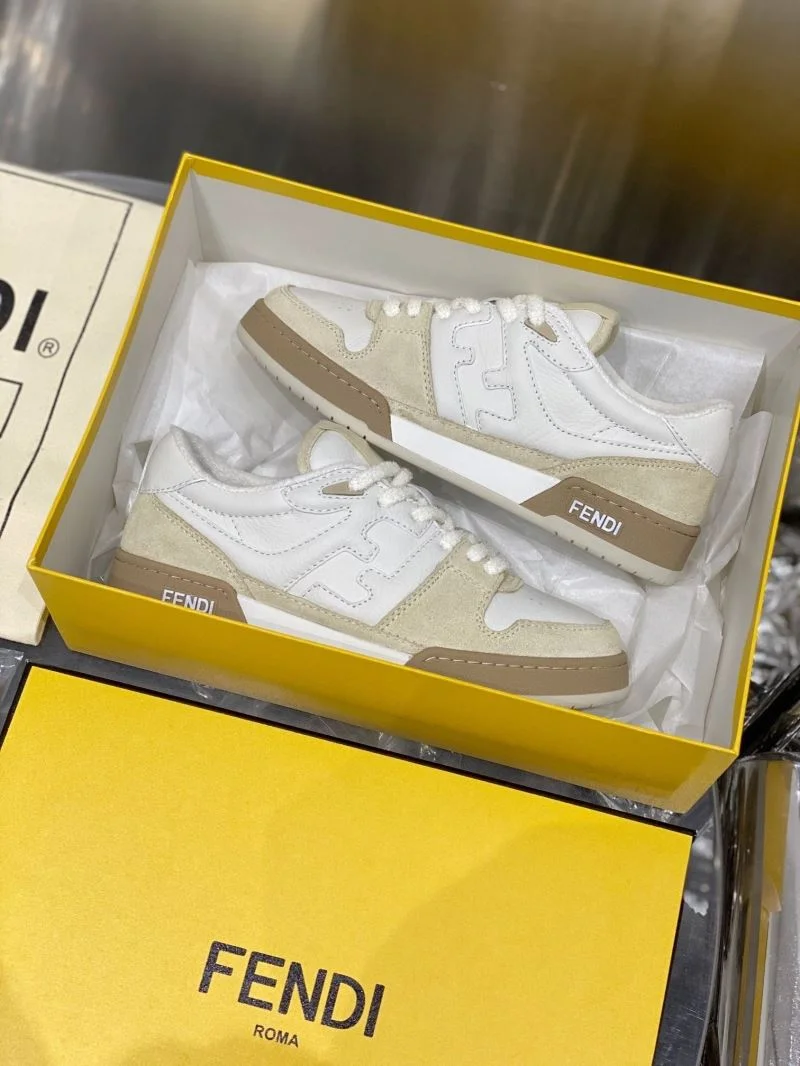 Fendi Low Shoes Sporty 23282