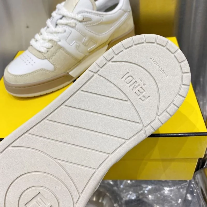 Fendi Low Shoes Sporty 23282