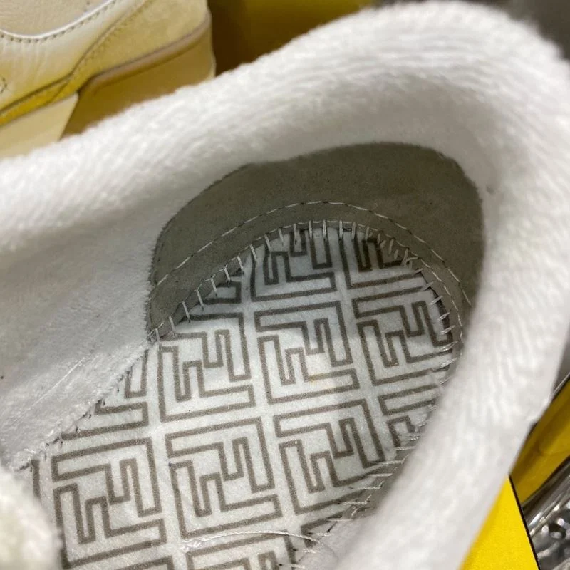 Fendi Low Shoes Sporty 23282