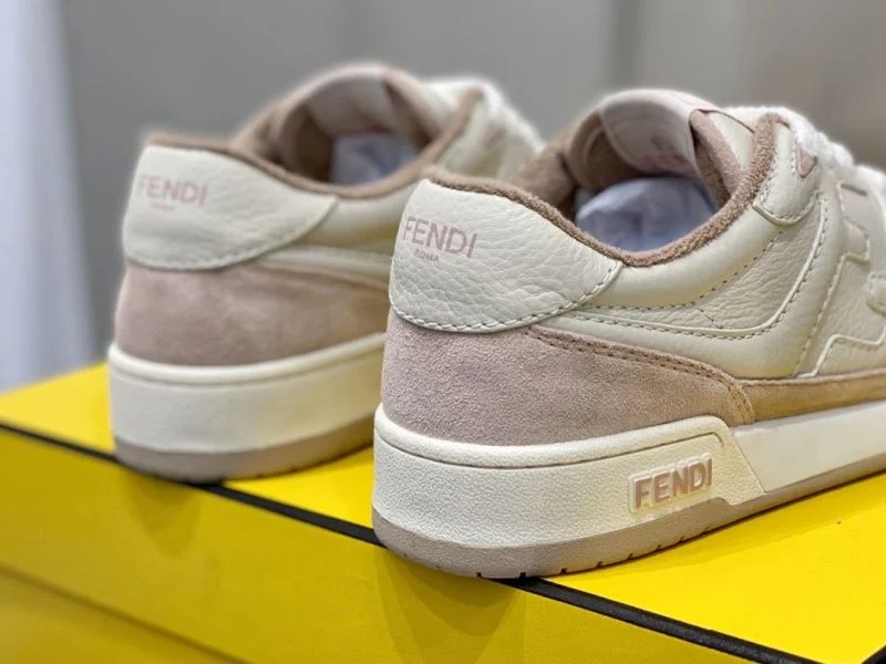 Compact Fendi Low Shoes 23285