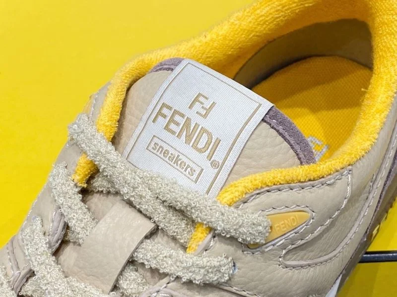 Fendi Low Shoes Resilient 23290