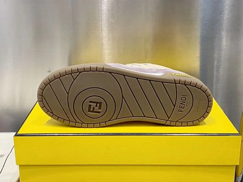 Fendi Low Shoes Resilient 23290