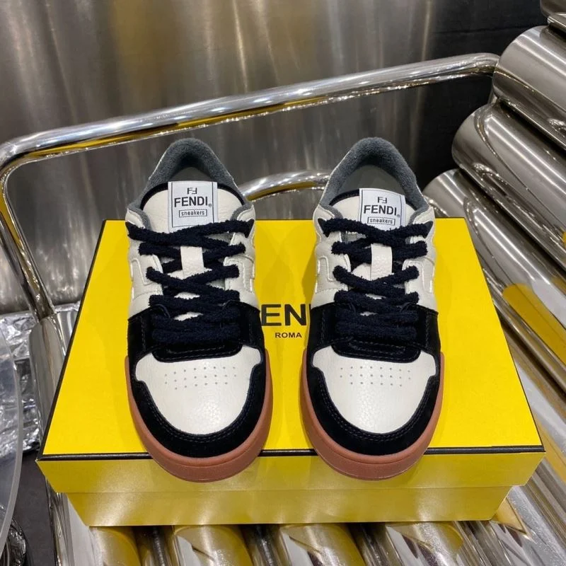 Fendi Low Shoes Durable 23283
