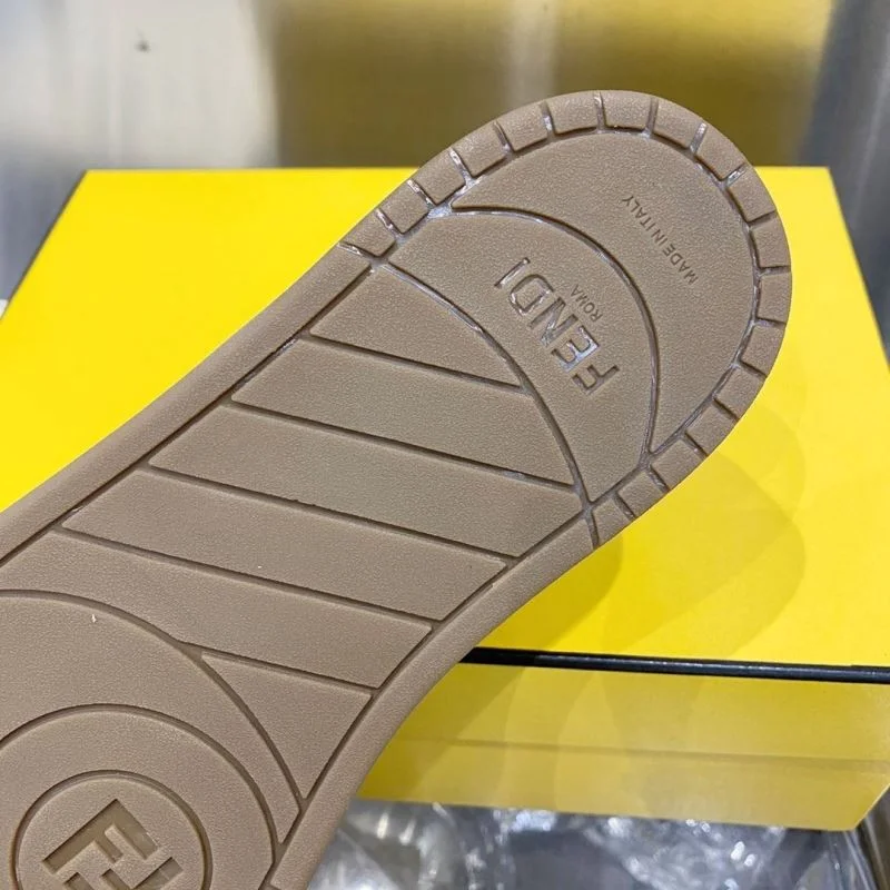 Fendi Low Shoes SoftTouch 23287