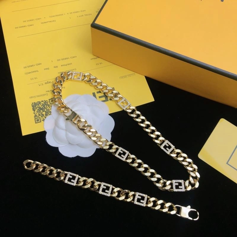 Flexible Fendi Necklaces 212204