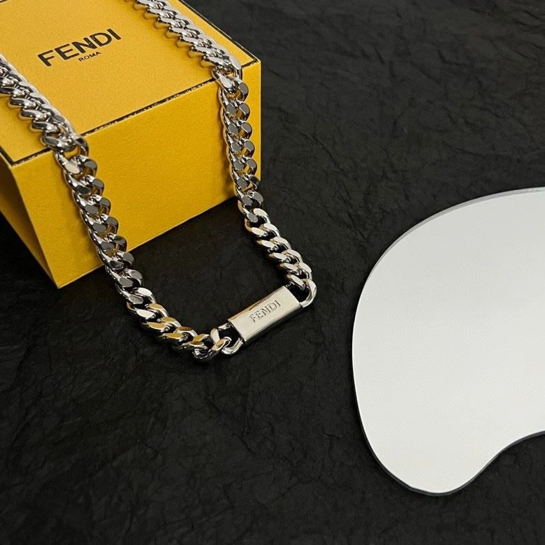 WrinkleFree Fendi Necklaces 209881