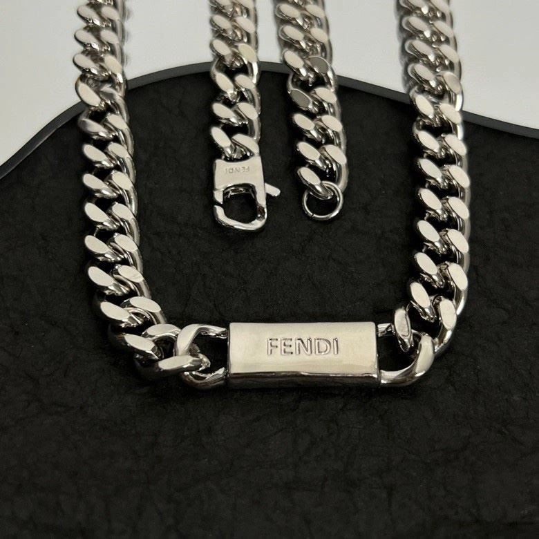 WrinkleFree Fendi Necklaces 209881