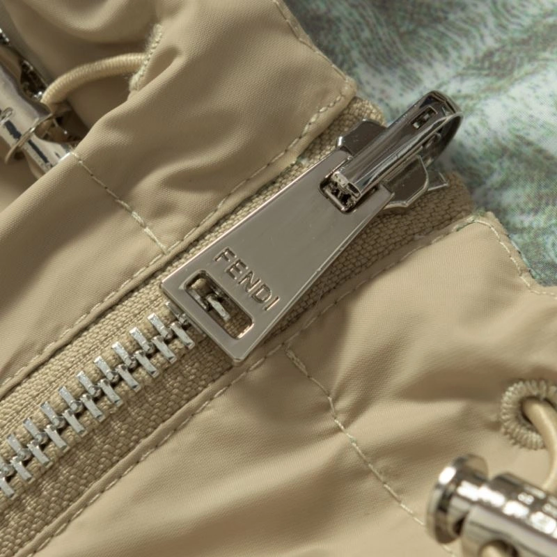 Fendi Outwear TimelessDesign 123321
