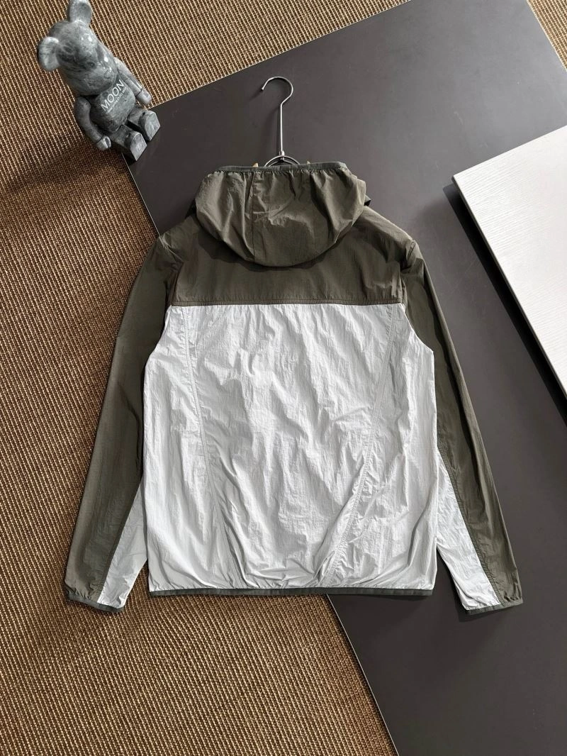 TechFriendly Fendi Outwear 122935