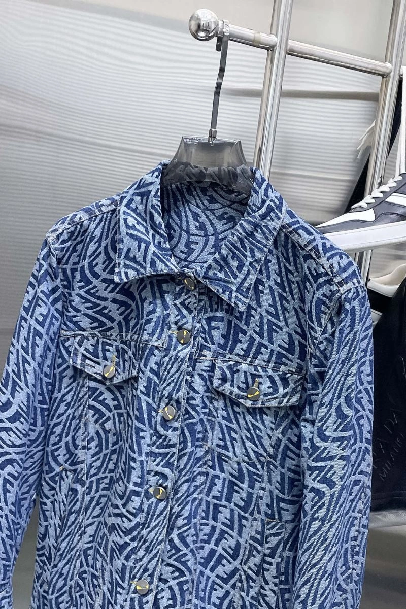 Comfortable Fendi Outwear 122938
